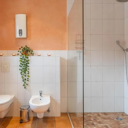 W6 - Whirlpool, Kamin